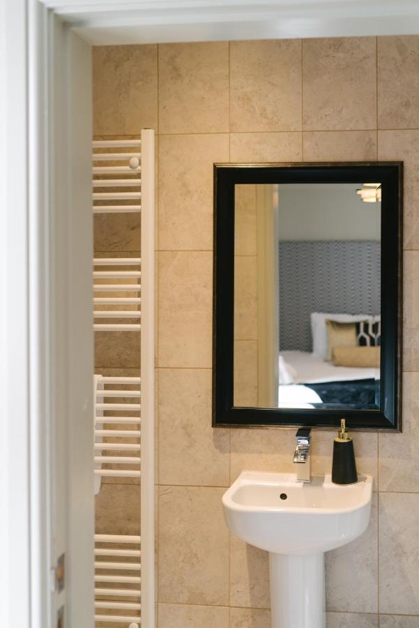 Bootham Crescent Apartments York Bagian luar foto